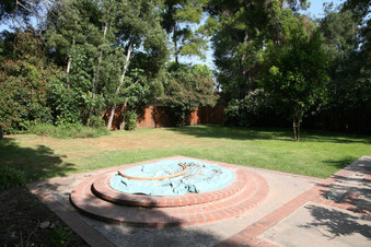 Enlarge photo 108