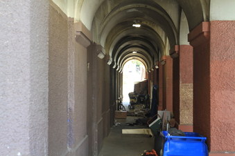 Enlarge photo 17