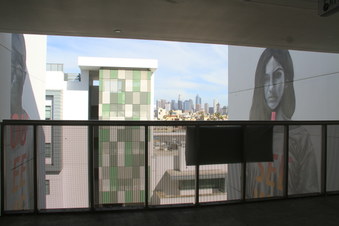 Enlarge photo 79