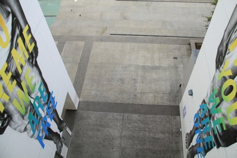 Enlarge photo 76