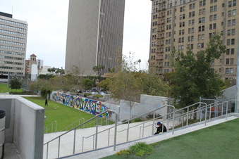 Enlarge photo 127