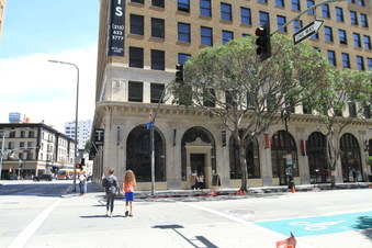 Enlarge photo 4