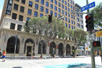 Enlarge photo 5