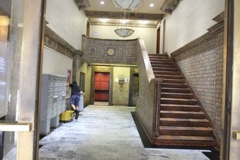 Enlarge photo 18