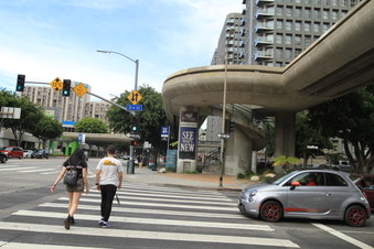 Enlarge photo 5