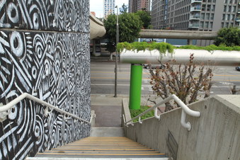 Enlarge photo 33