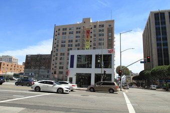 Enlarge photo 3