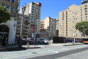 Enlarge photo 18
