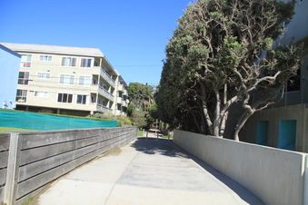 Enlarge photo 25