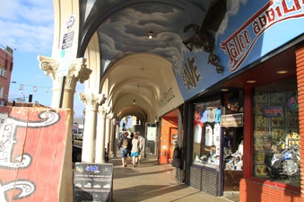 Enlarge photo 112
