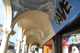 Enlarge photo 113