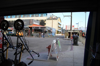 Enlarge photo 68