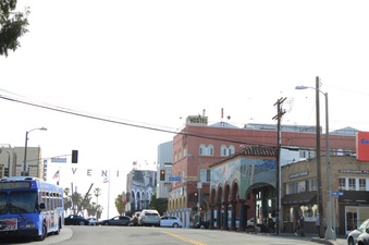 Enlarge photo 21