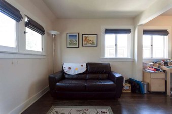 Enlarge photo 34