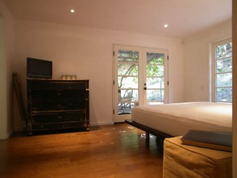 Enlarge photo 42