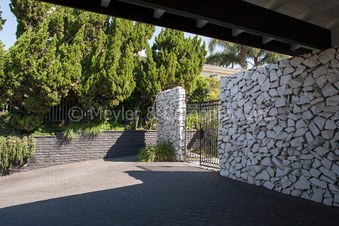 Enlarge photo 8