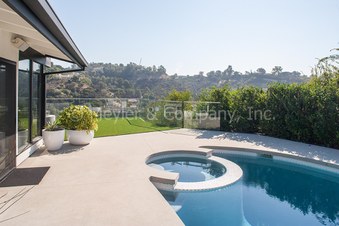 Enlarge photo 49