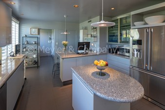 Enlarge photo 29