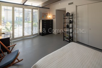 Enlarge photo 37