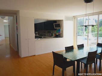 Enlarge photo 25