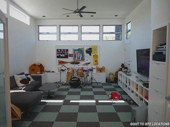 Enlarge photo 26