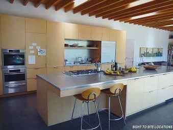 Enlarge photo 24