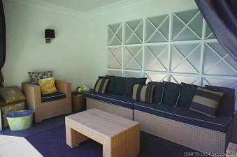 Enlarge photo 61