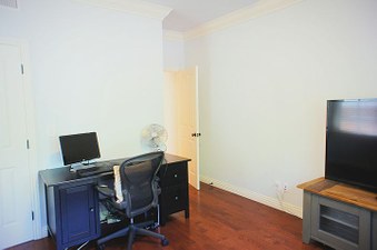 Enlarge photo 29