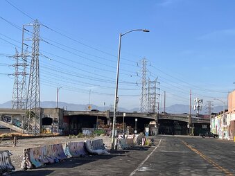 Enlarge photo 23