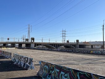 Enlarge photo 17