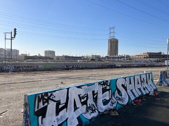 Enlarge photo 14
