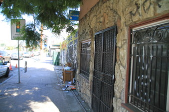 Enlarge photo 79