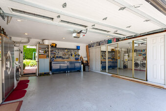 Enlarge photo 15