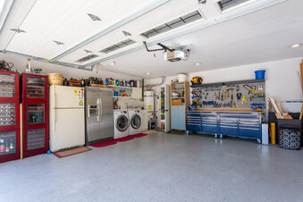 Enlarge photo 16