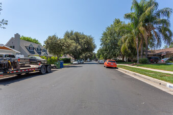 Enlarge photo 18