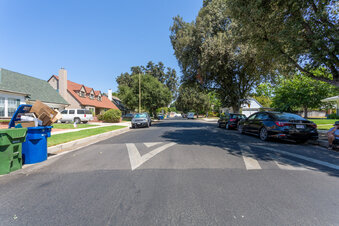 Enlarge photo 19