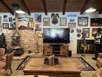 Enlarge photo 68