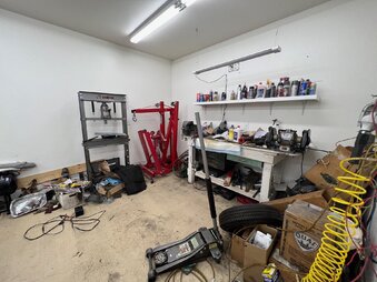 Enlarge photo 33