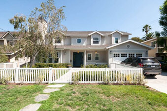 Cast 10635 Studio City