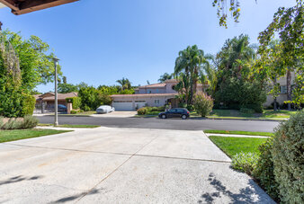Enlarge photo 19