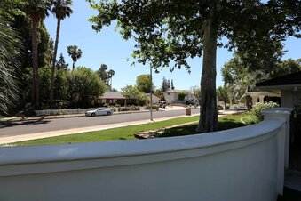 Enlarge photo 2