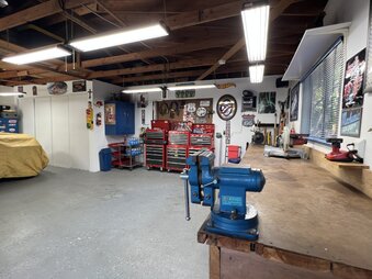 Enlarge photo 22