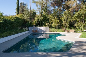 Enlarge photo 40