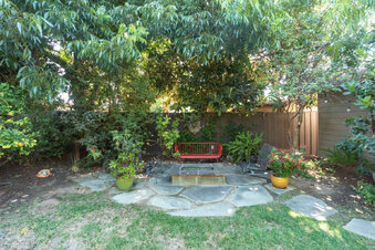 Enlarge photo 15