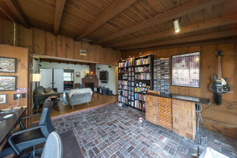 Enlarge photo 45