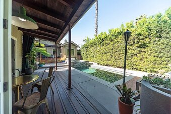 Enlarge photo 59
