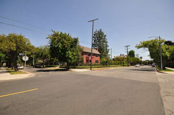 Enlarge photo 38