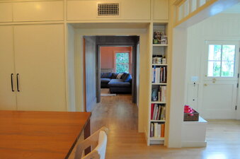 Enlarge photo 89