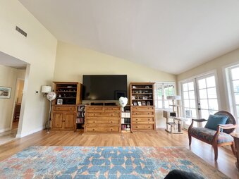 Enlarge photo 43