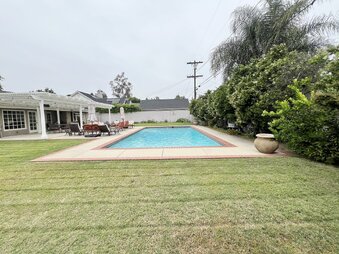 Enlarge photo 40